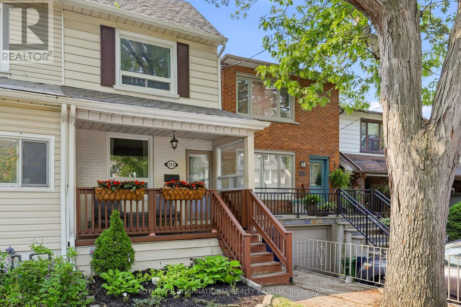MLS® listing #30189992 for sale located at 213 OAKCREST AVENUE