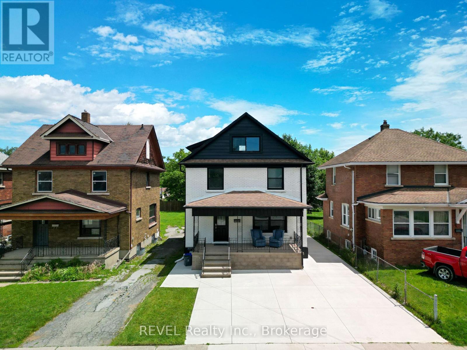 MLS® listing #30190463 for sale located at 4830 FOURTH AVENUE