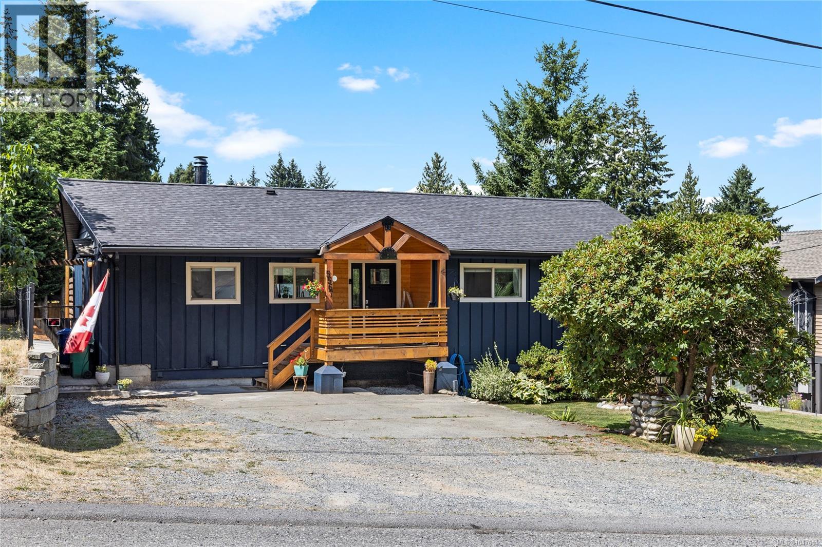 MLS® listing #30190610 for sale located at 5567 Ventura Dr