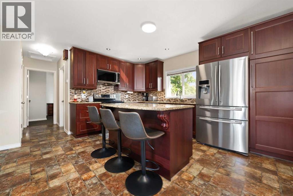 MLS® listing #30190778 for sale located at 33 3 Avenue E