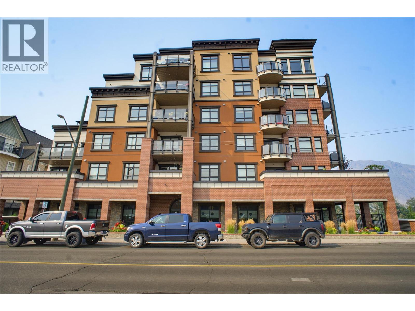 MLS® listing #30190785 for sale located at 568 LORNE Street Unit# 205