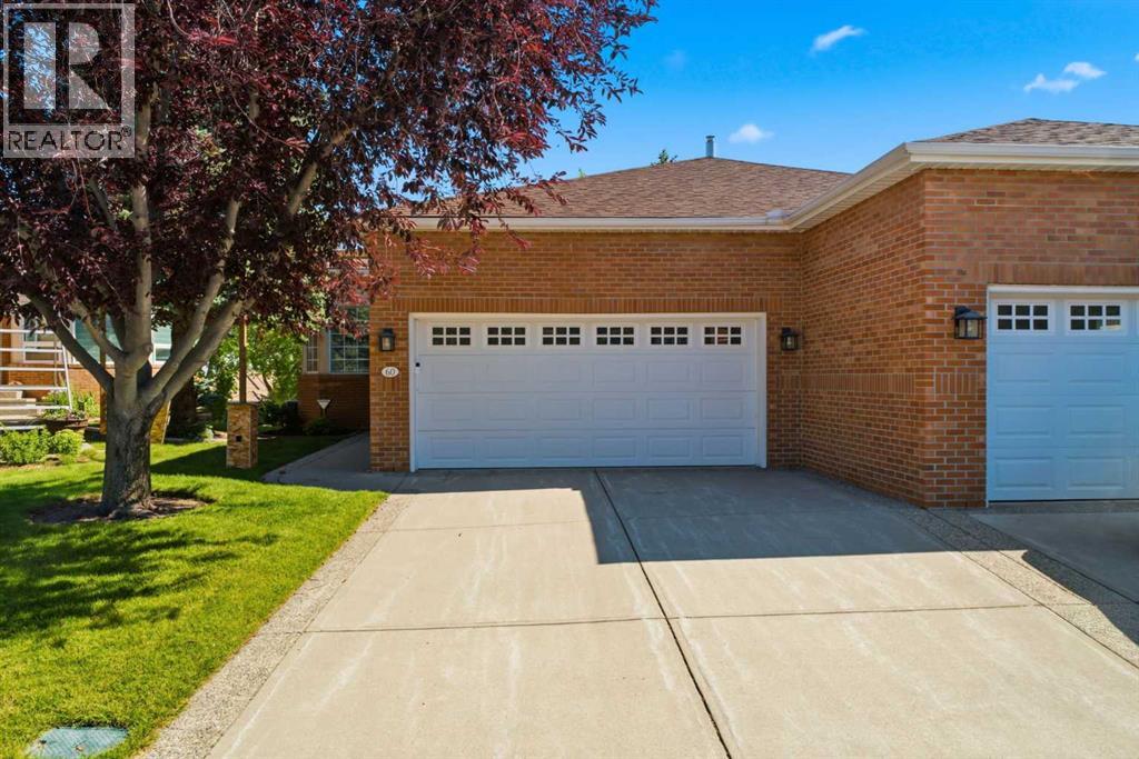 MLS® listing #30190975 for sale located at 60 Prominence Point SW