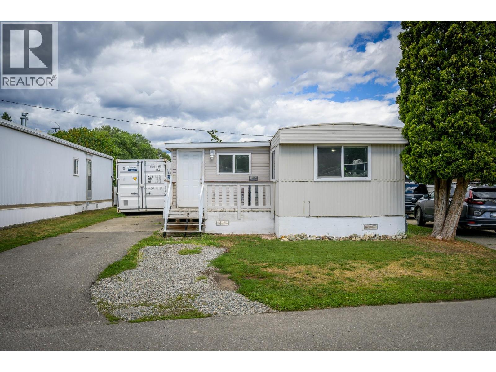 MLS® listing #30191158 for sale located at 2400 OAKDALE Way Unit# 112