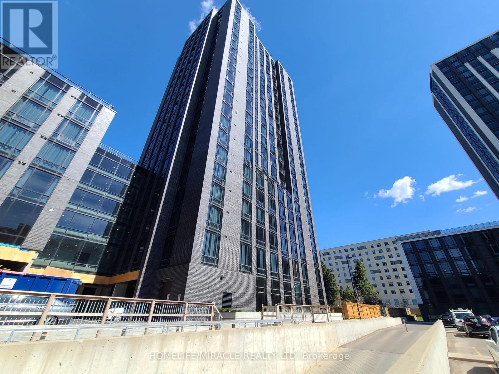 MLS® listing #30191383 for sale located at 725 - 145 COLUMBIA STREET W