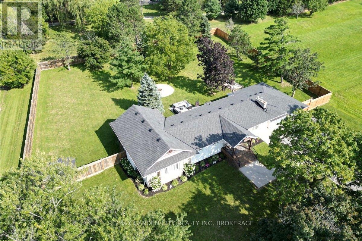 MLS® listing #30193342 for sale located at 1581 RICE ROAD