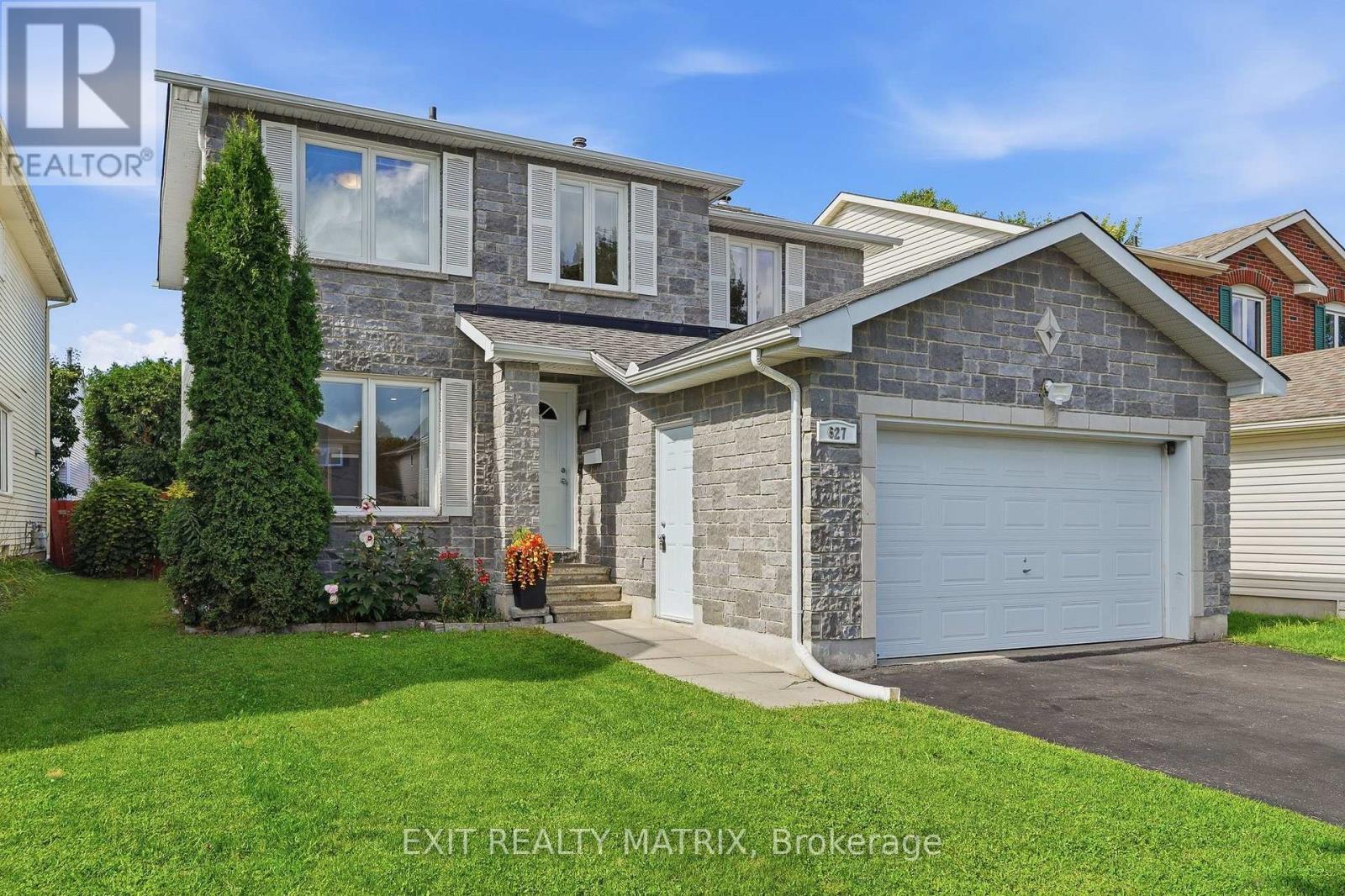 MLS® listing #30193568 for sale located at 627 CHENIER WAY