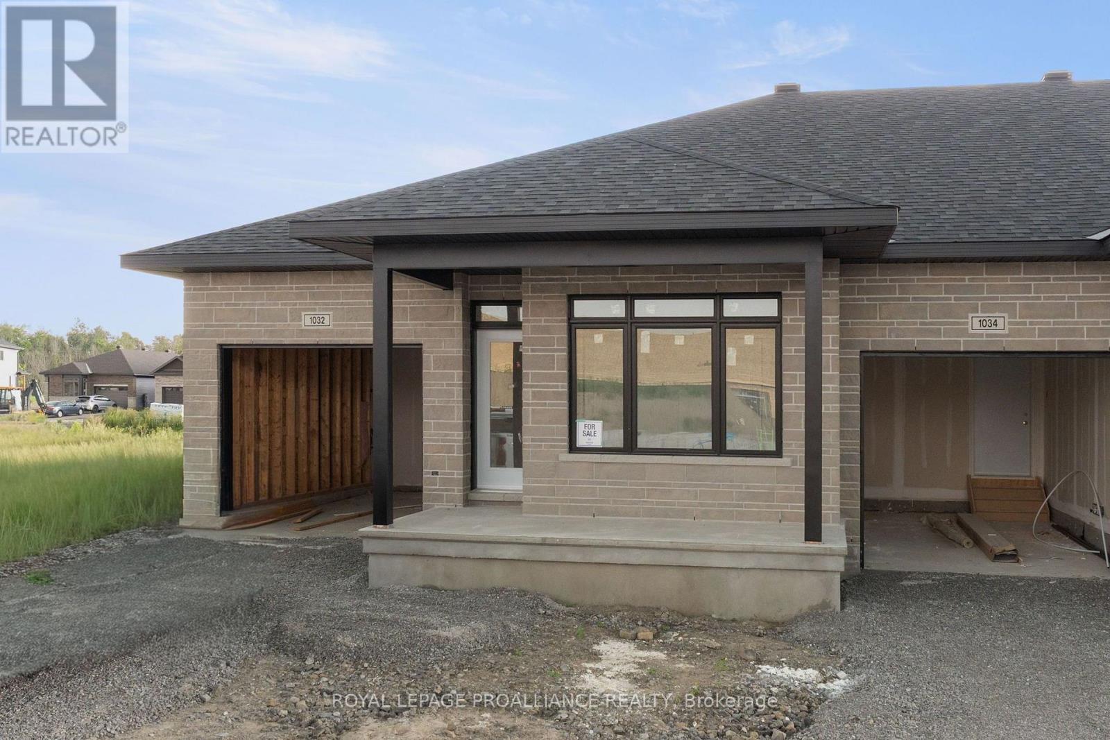 MLS® listing #30193683 for sale located at 1032 TURNER DRIVE