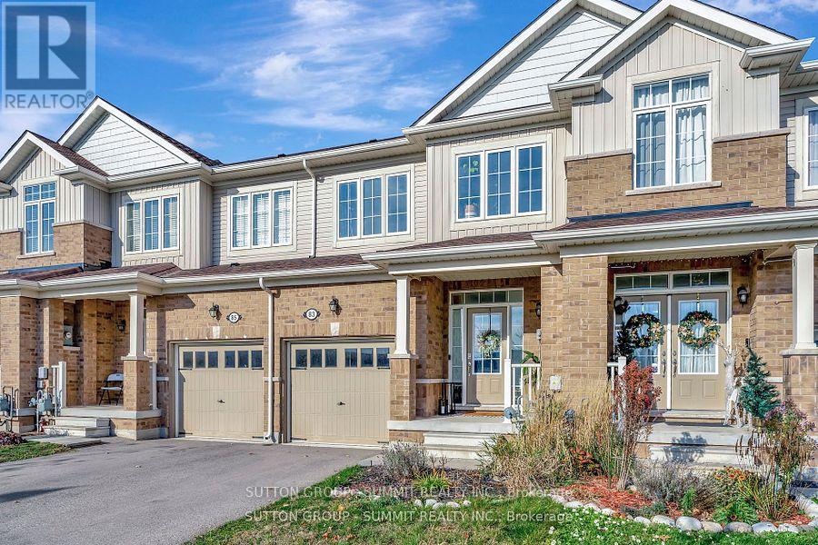 MLS® listing #30193727 for sale located at 83 HARTLEY AVENUE