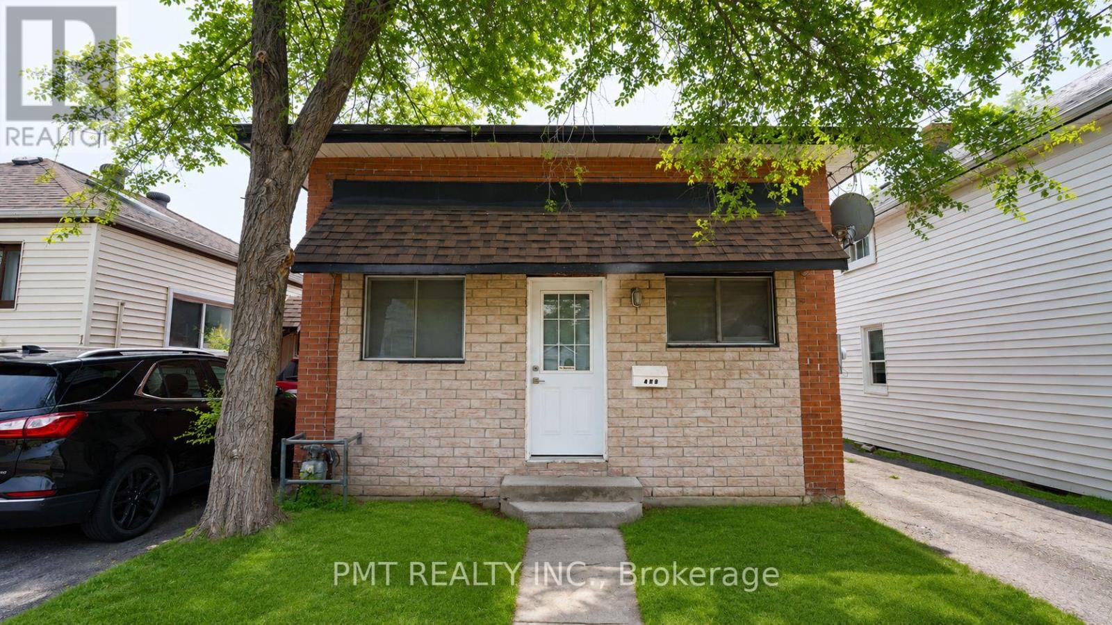 MLS® listing #30193784 for sale located at 109 NASSAU STREET