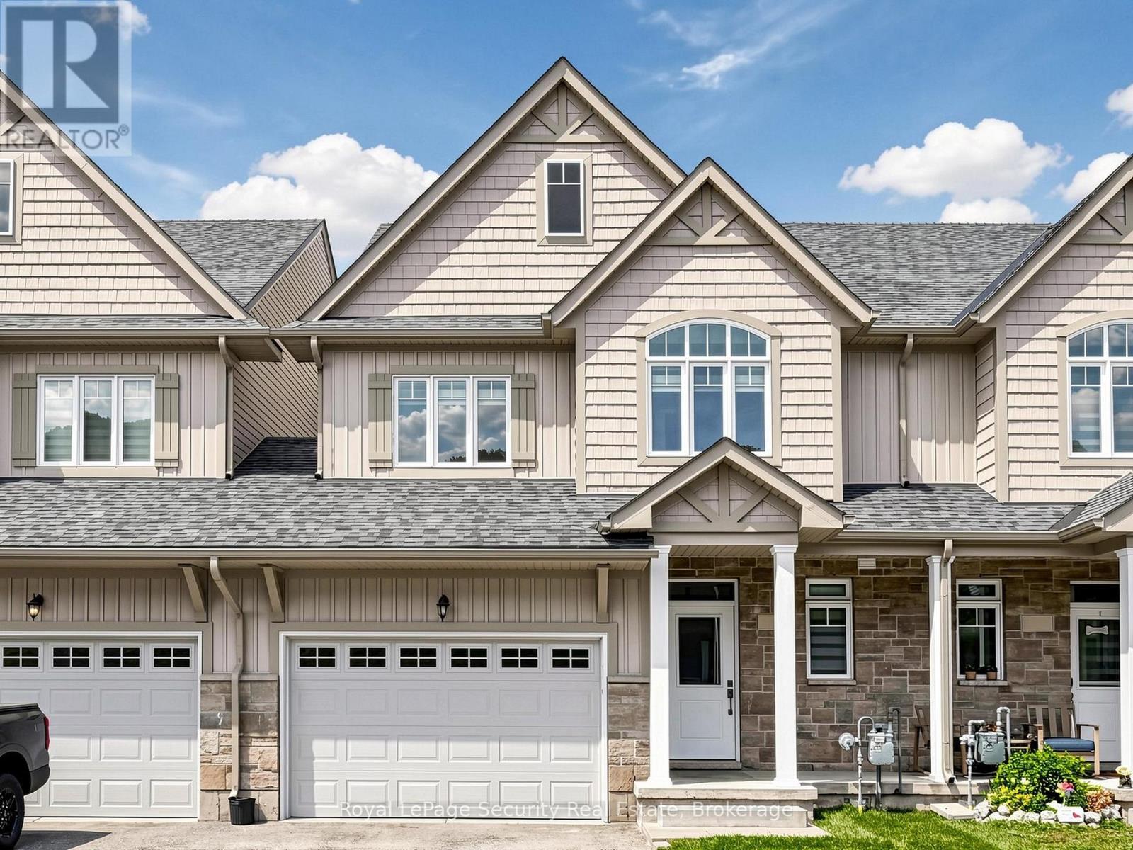 MLS® listing #30193823 for sale located at 31 - 103 ADDISON STREET