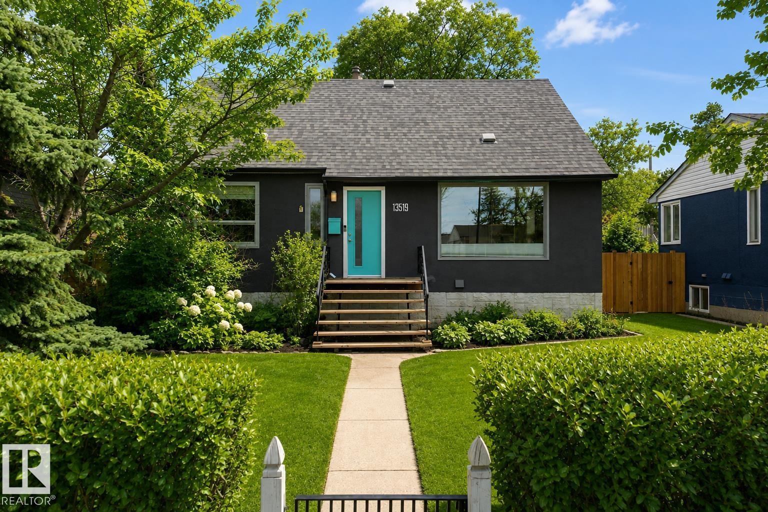 MLS® listing #30194422 for sale located at 13519 110 A AV NW