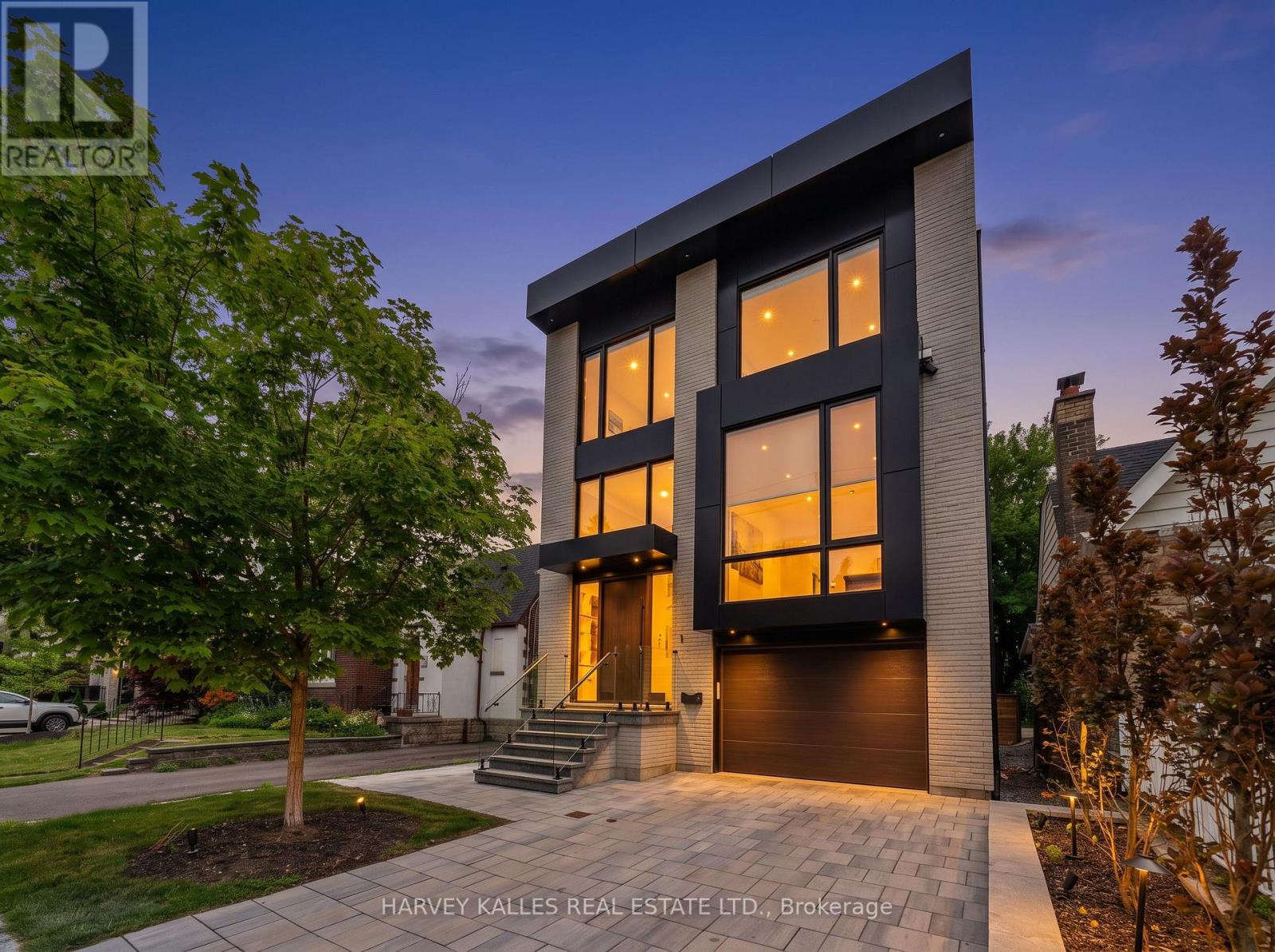 MLS® listing #30195256 for sale located at 45 GLOUCESTER GROVE