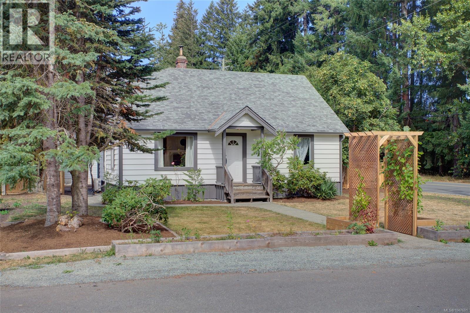 MLS® listing #30195468 for sale located at 6810 Third St