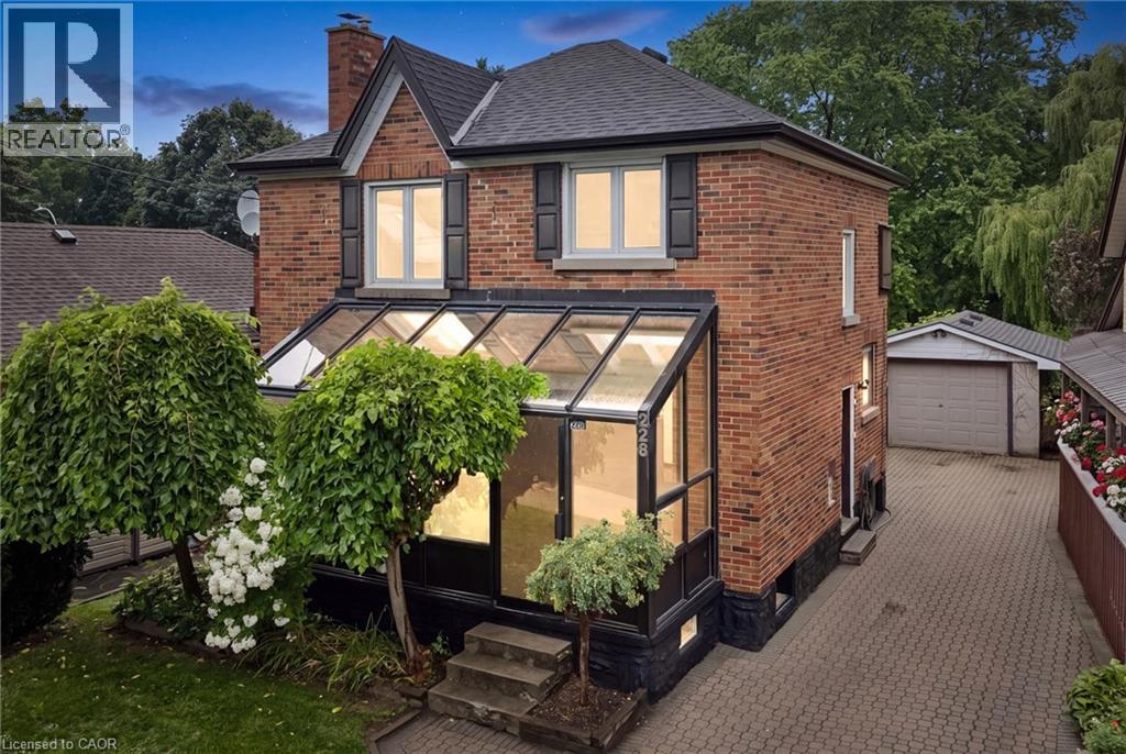 MLS® listing #30196295 for sale located at 228 WATERLOO Street