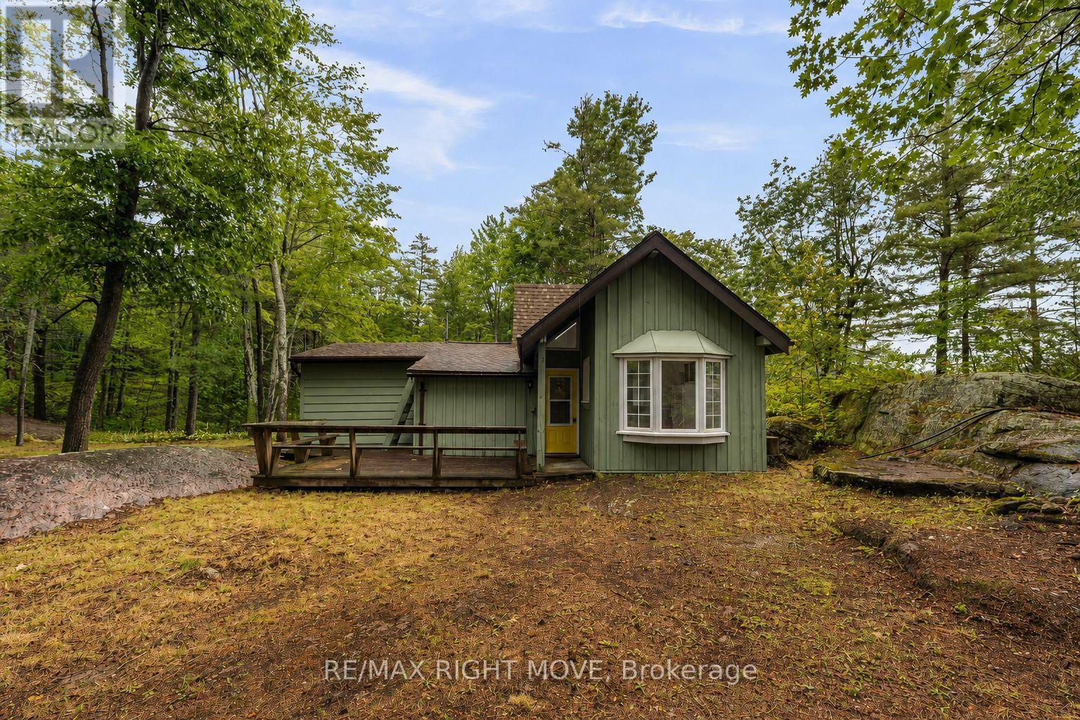 MLS® listing #30198099 for sale located at 1 - 1041 1700 ROAD