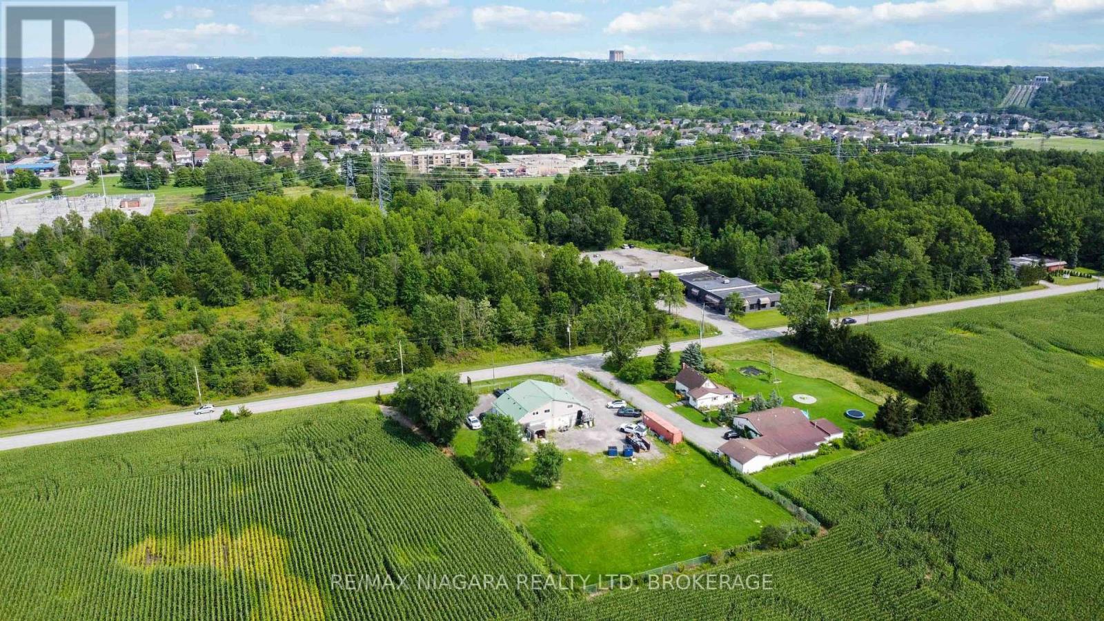 MLS® listing #30198385 for sale located at 2517 FIRST ST LOUTH STREET