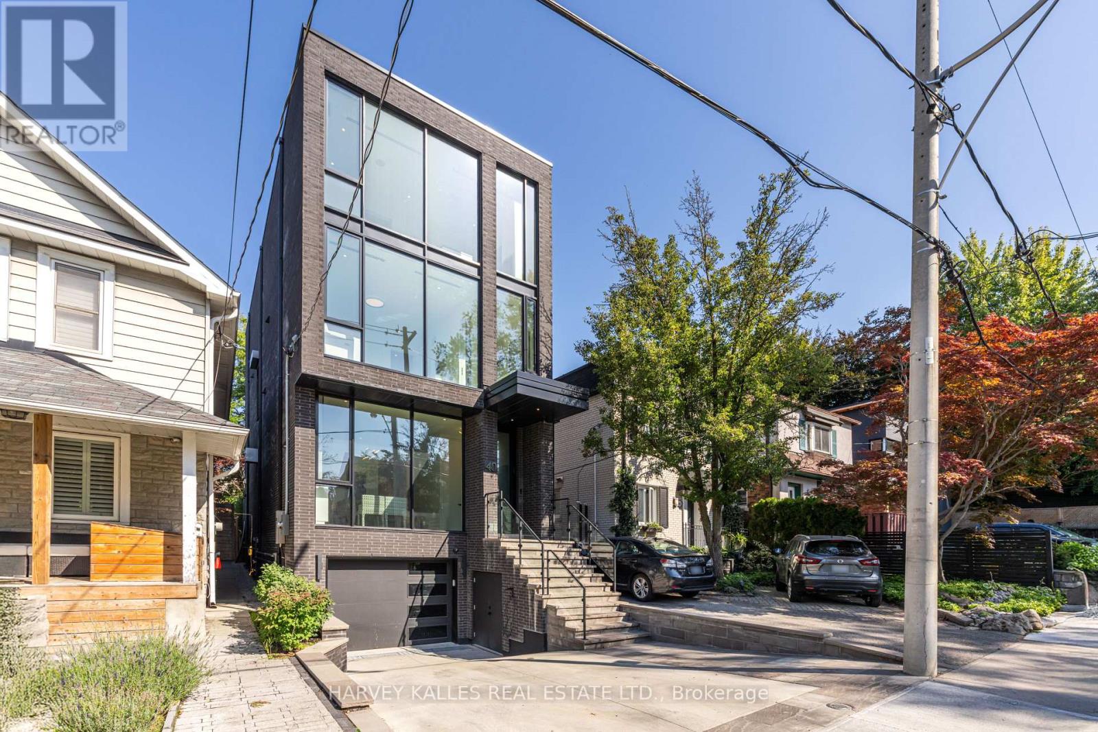 MLS® listing #30198429 for sale located at 40 THELMA AVENUE