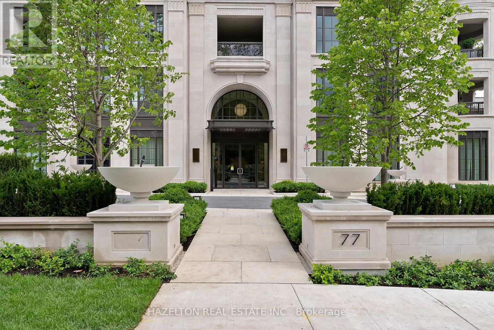 MLS® listing #30198442 for sale located at 205 - 77 CLARENDON AVENUE