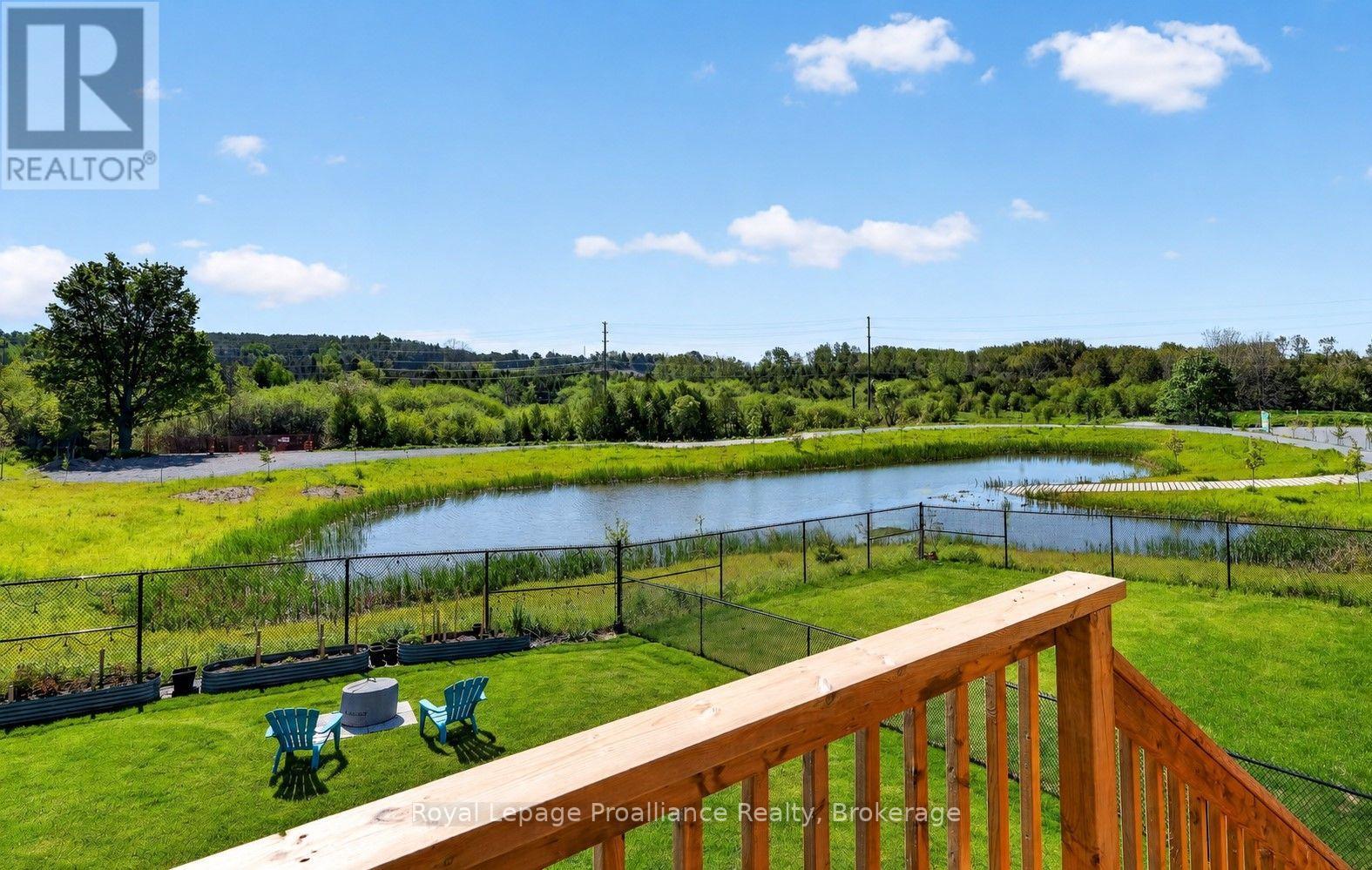 MLS® listing #30199011 for sale located at 998 TRAILSVIEW AVENUE