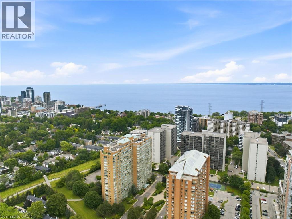 MLS® listing #30199073 for sale located at 1276 MAPLE CROSSING Boulevard Unit# 110