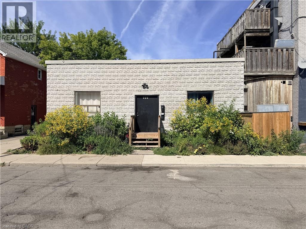 MLS® listing #30199129 for sale located at 255 EMERALD Street N Unit# 5