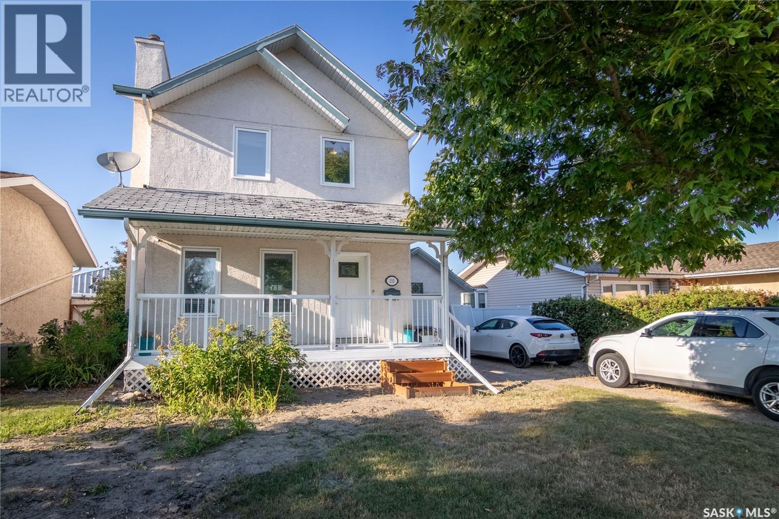 MLS® listing #30199162 for sale located at 310 Assiniboia STREET