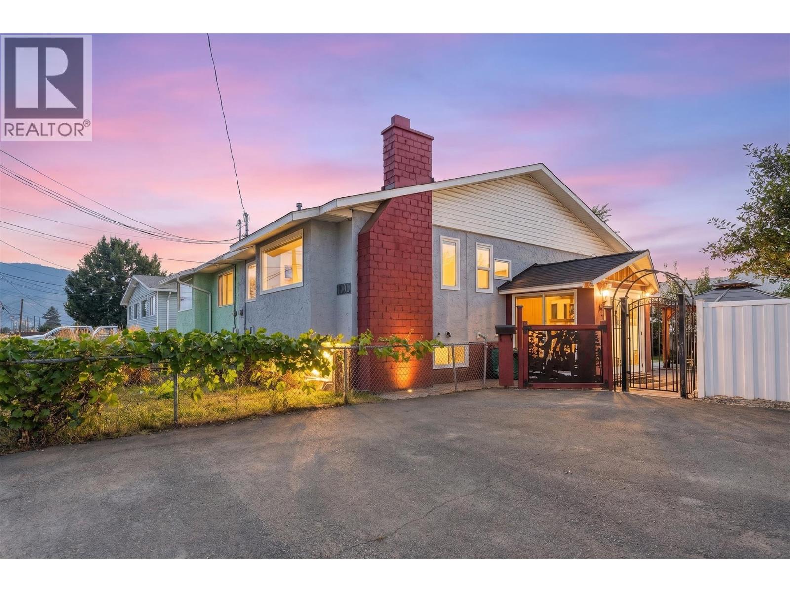 MLS® listing #30199304 for sale located at 1090 Windbreak Street