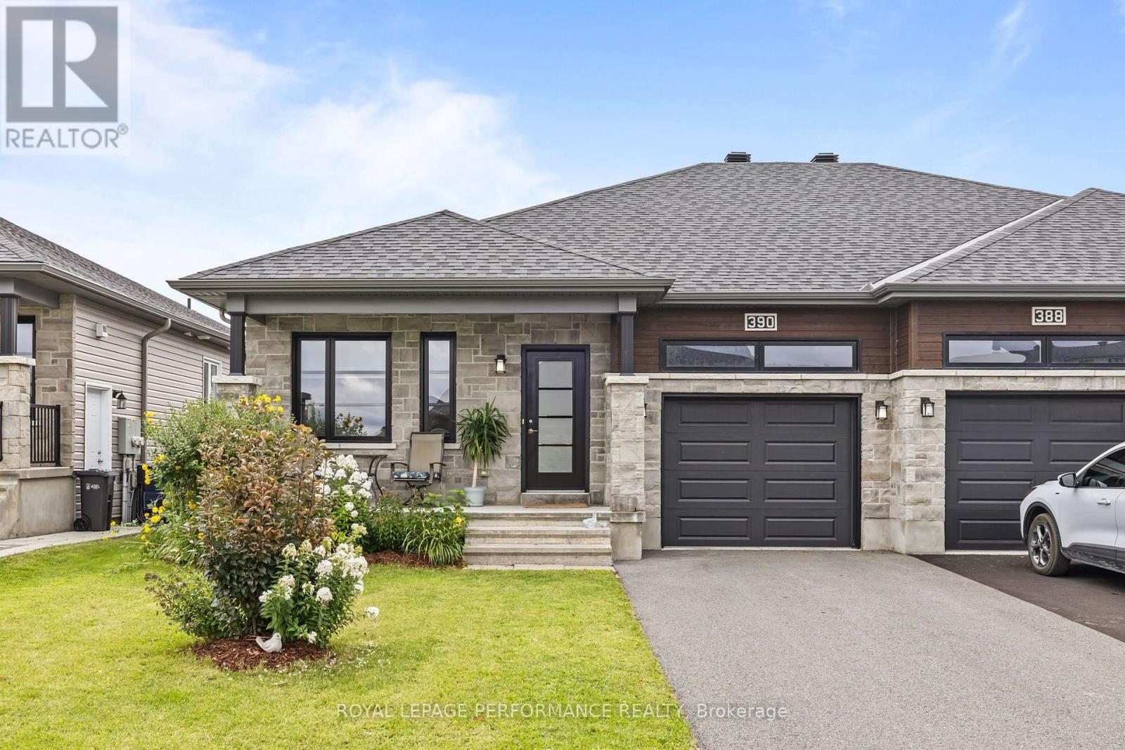 MLS® listing #30200471 for sale located at 390 TWILIGHT AVENUE