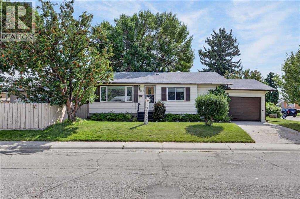 MLS® listing #30200604 for sale located at 1060 Motherwell Road NE