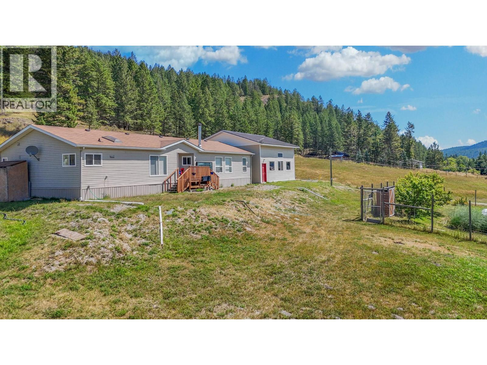 MLS® listing #30200938 for sale located at 5562 HA HA CREEK Road