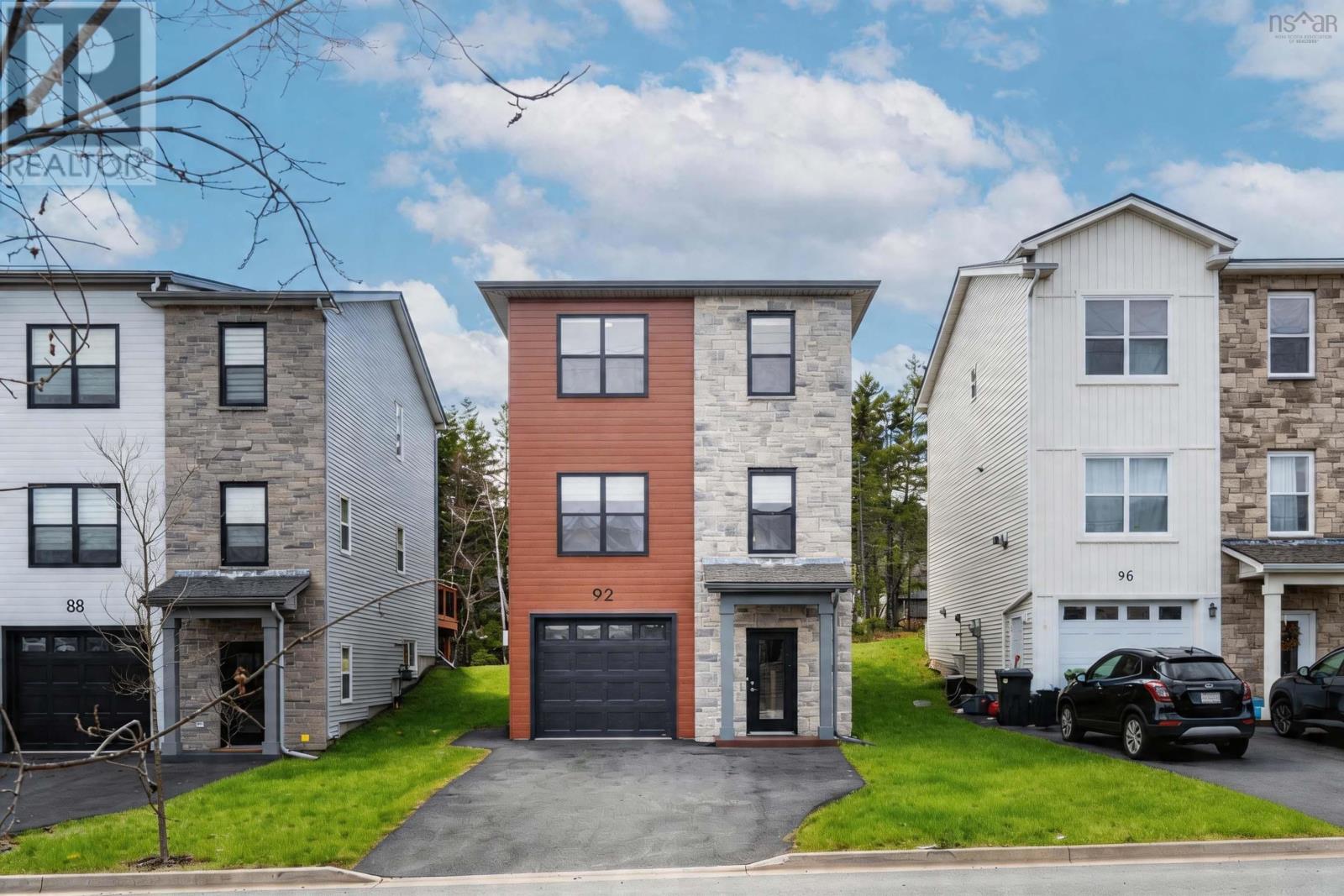 MLS® listing #30203204 for sale located at 92 Puncheon Way