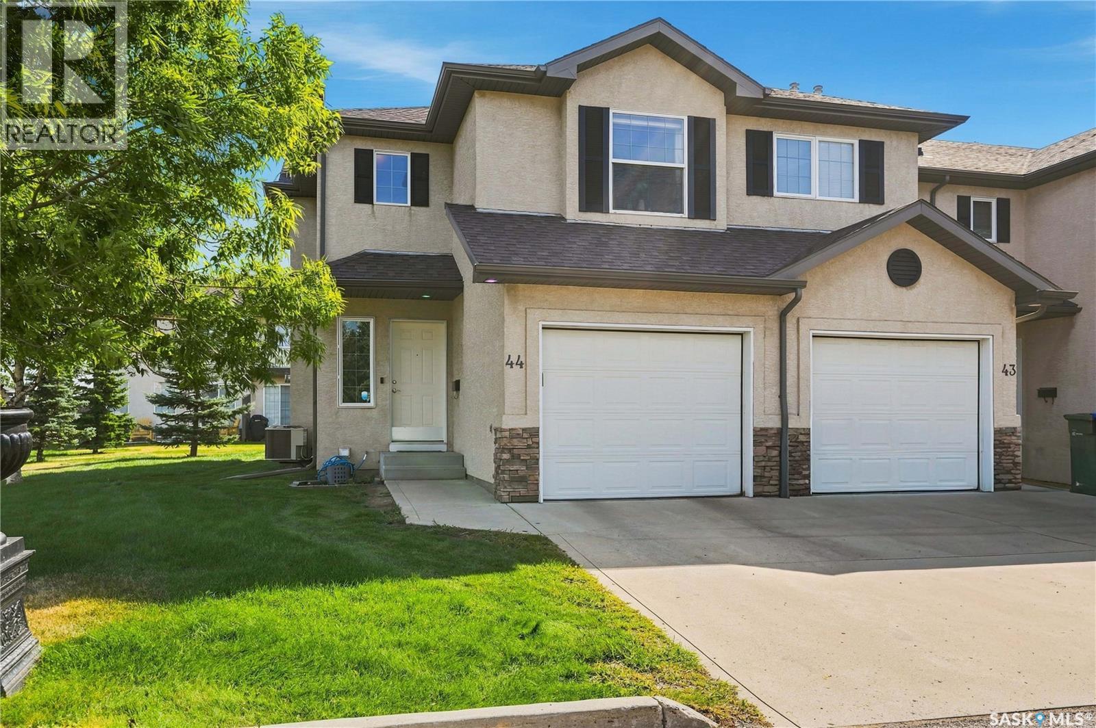 MLS® listing #30203526 for sale located at 44 3101 Tregarva DRIVE E