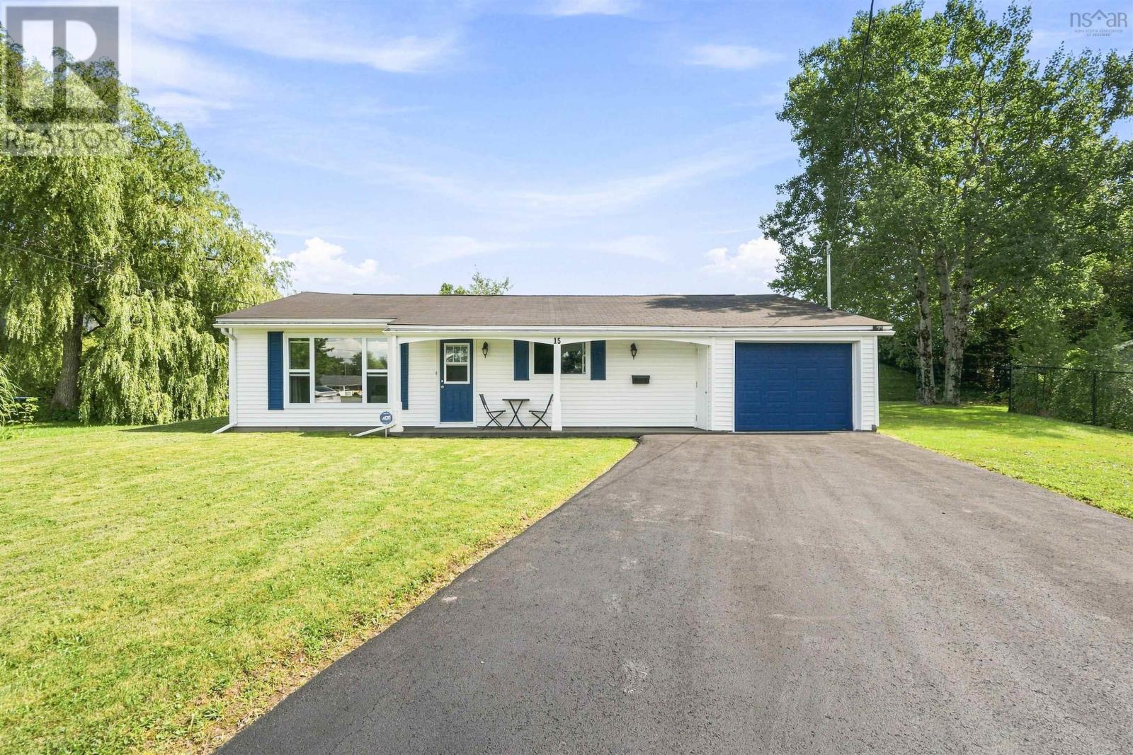 MLS® listing #30203665 for sale located at 15 Magog Court