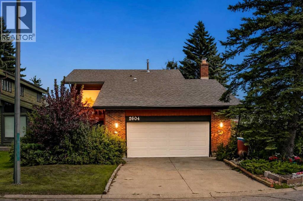 MLS® listing #30203766 for sale located at 2604 Deer Side Drive SE