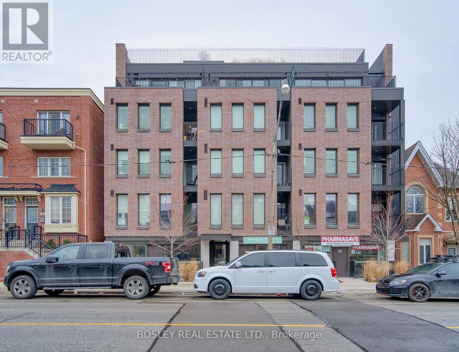 MLS® listing #30203918 for sale located at 55 - 41 RIVER STREET