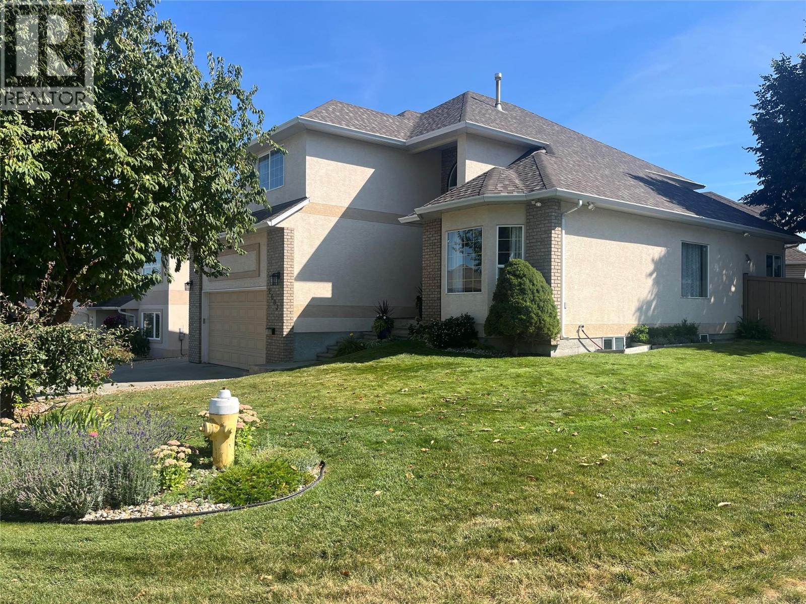 MLS® listing #30206819 for sale located at 2003 Panorama Court