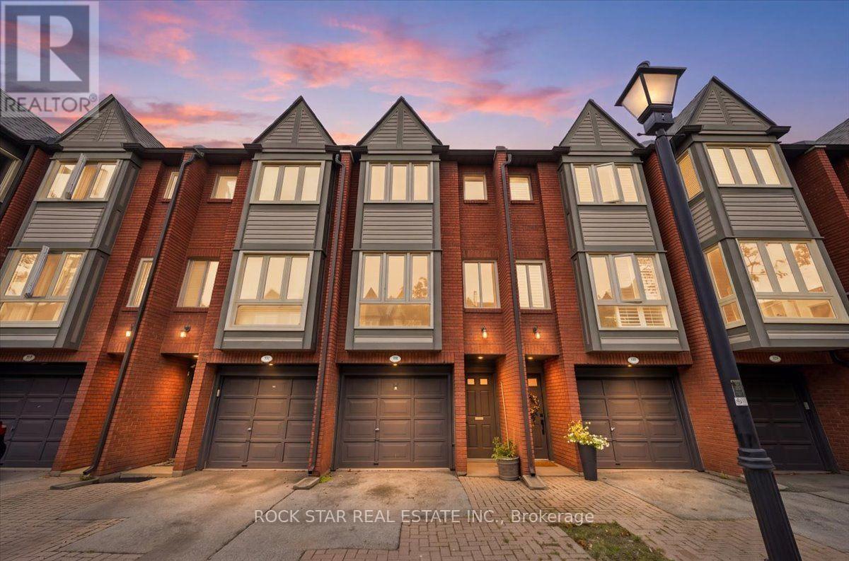 MLS® listing #30207352 for sale located at 331 - 895 MAPLE AVENUE