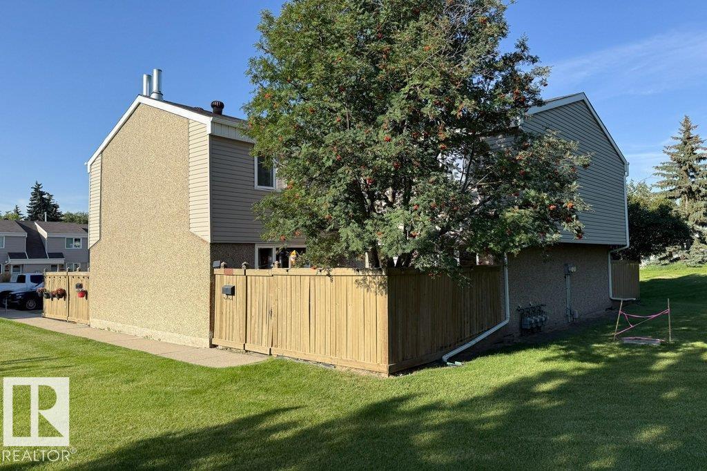 MLS® listing #30207358 for sale located at 14835B Riverbend Road NW