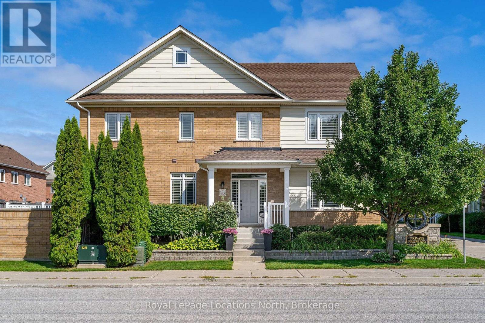 MLS® listing #30207375 for sale located at 35 SIDE LAUNCH WAY