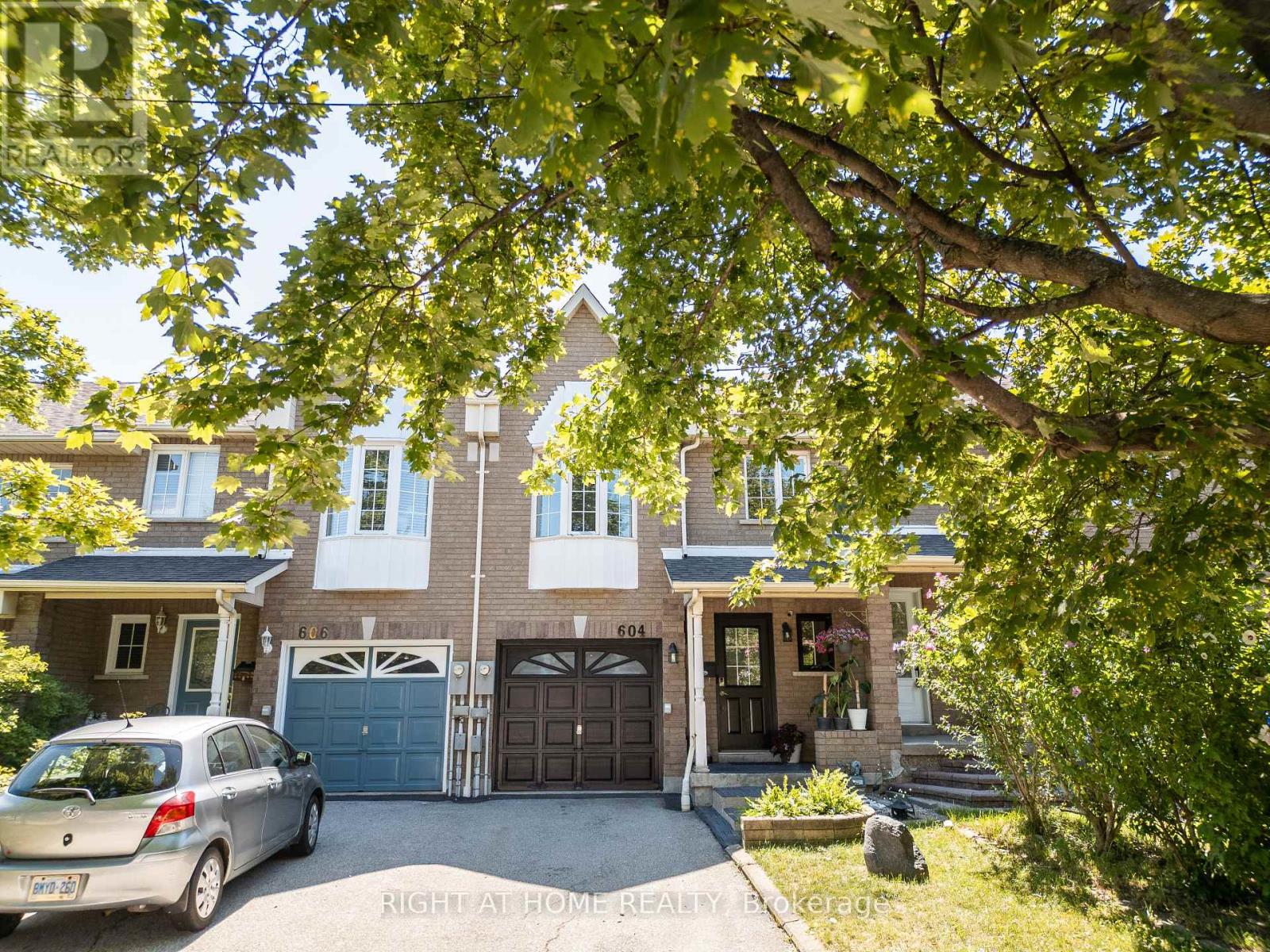MLS® listing #30207378 for sale located at 604 LUMBERTON CRESCENT
