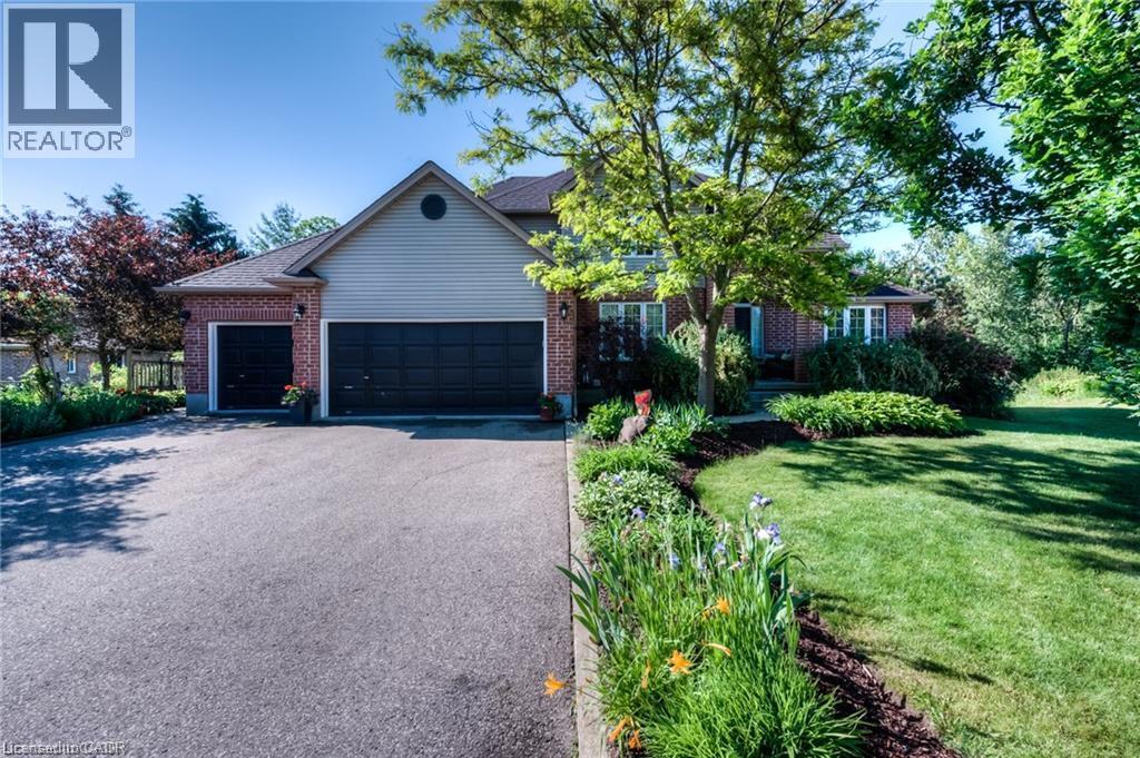 MLS® listing #30207627 for sale located at 25 IDLE RIDGE Court