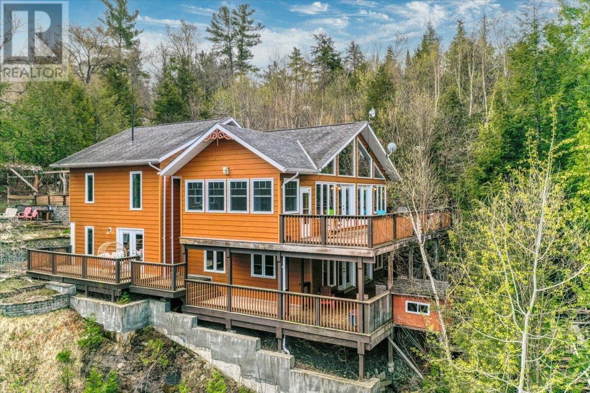 MLS® listing #30207749 for sale located at 14 EVERGREEN LN