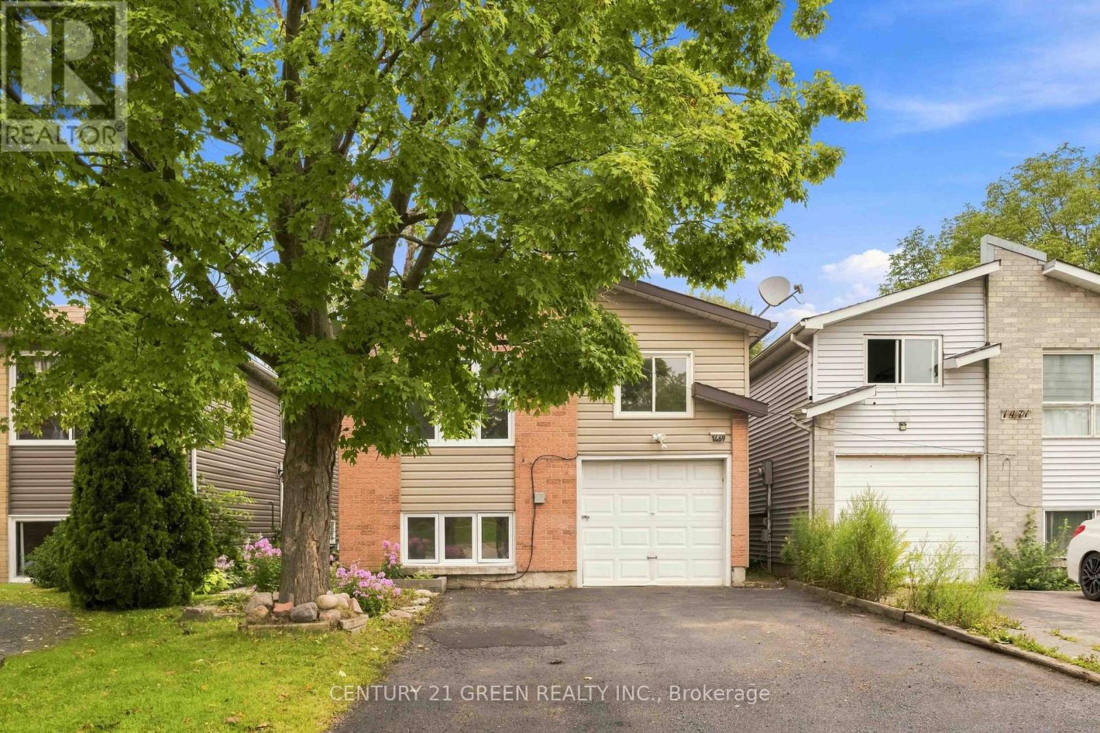 MLS® listing #30207996 for sale located at 1469 BIRCHCLIFFE COURT