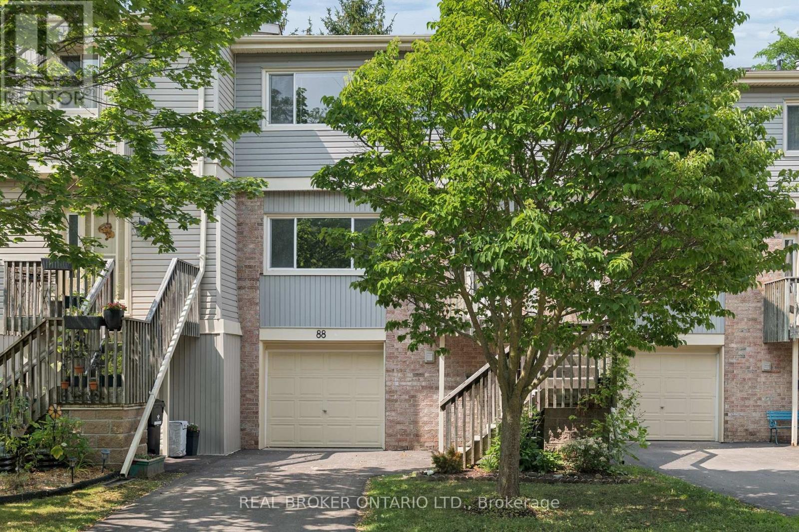 MLS® listing #30208668 for sale located at 88 - 30 GREEN VALLEY DRIVE