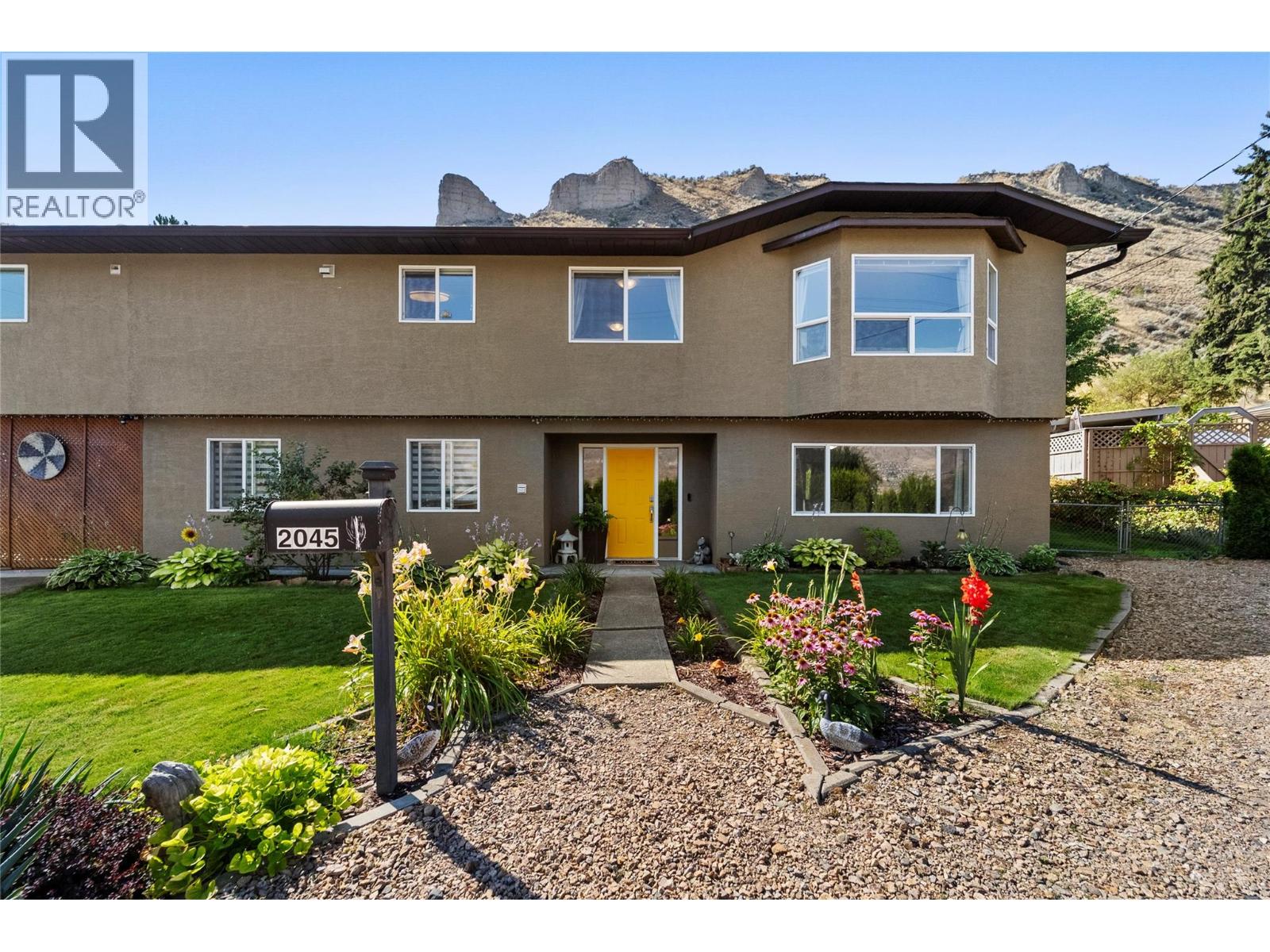 MLS® listing #30209892 for sale located at 2045 Valleyview Drive