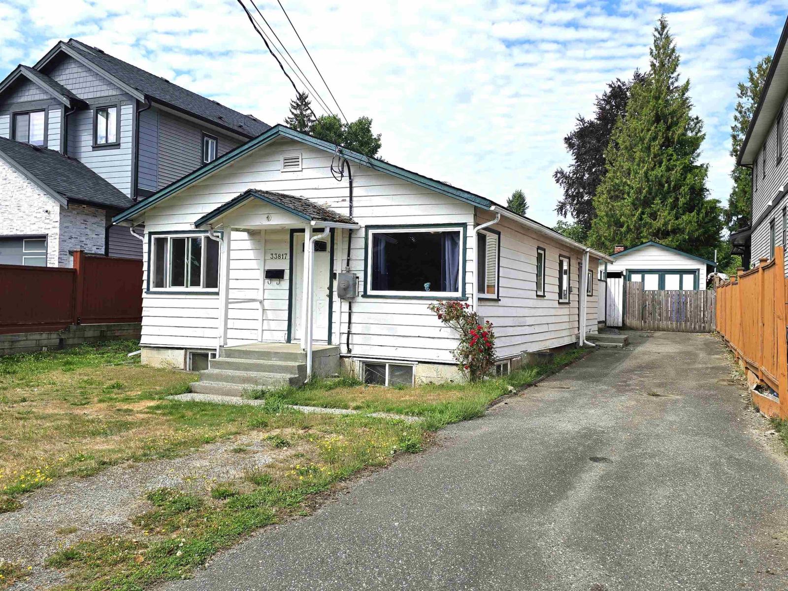 MLS® listing #30210780 for sale located at 33817 MAYFAIR AVENUE