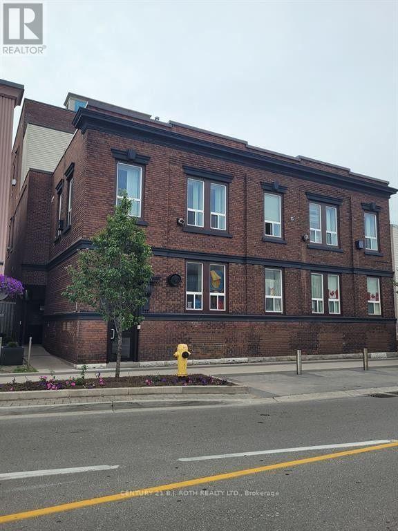 MLS® listing #30211733 for sale located at 105 - 19 DUNLOP STREET W