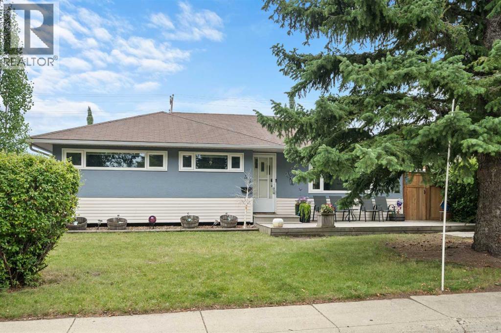 MLS® listing #30211804 for sale located at 46 Westwood Drive SW