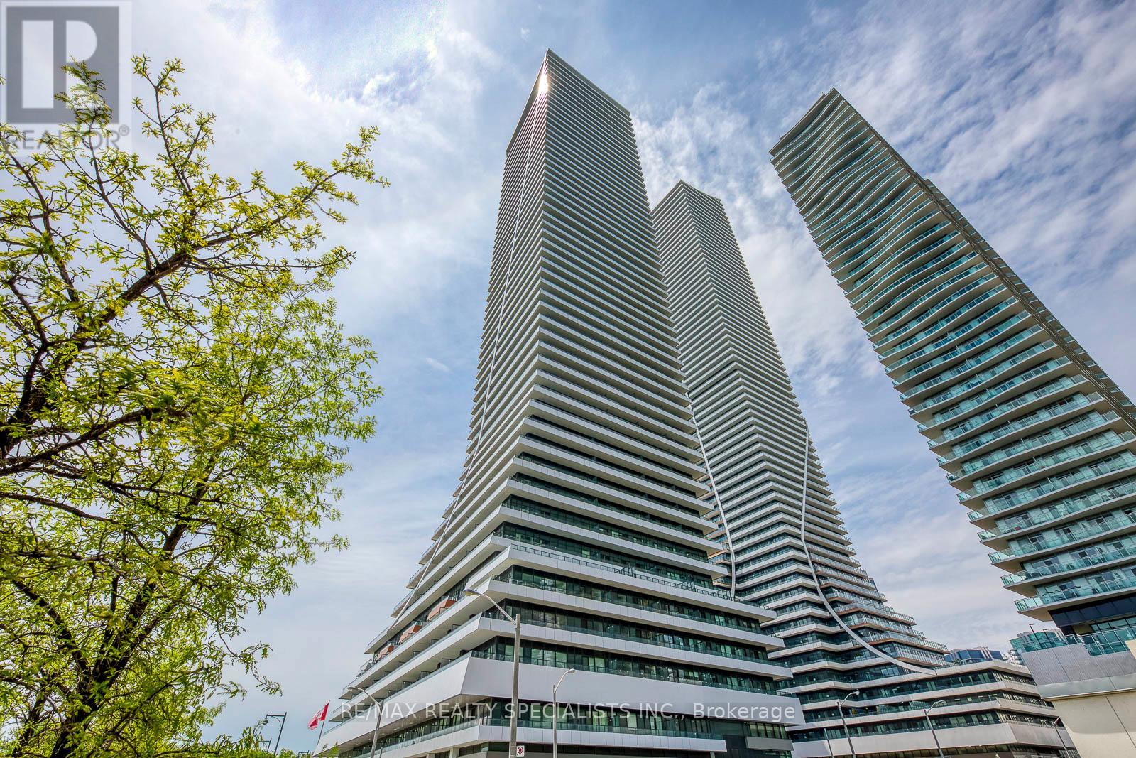 MLS® listing #30212159 for sale located at 1404 - 20 SHORE BREEZE DRIVE