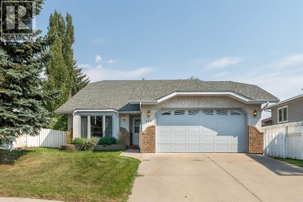MLS® listing #30212999 for sale located at 906 7 Street SE